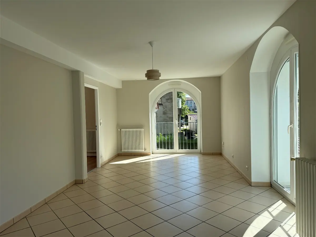 Appartement 2 pièces 48 m² · à Issoire · 47,8 m² · 670 €/mois