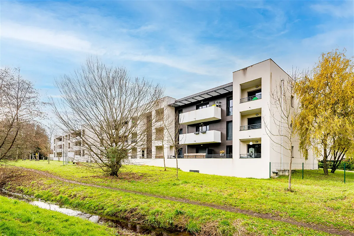 Achat appartementà LE HAILLAN