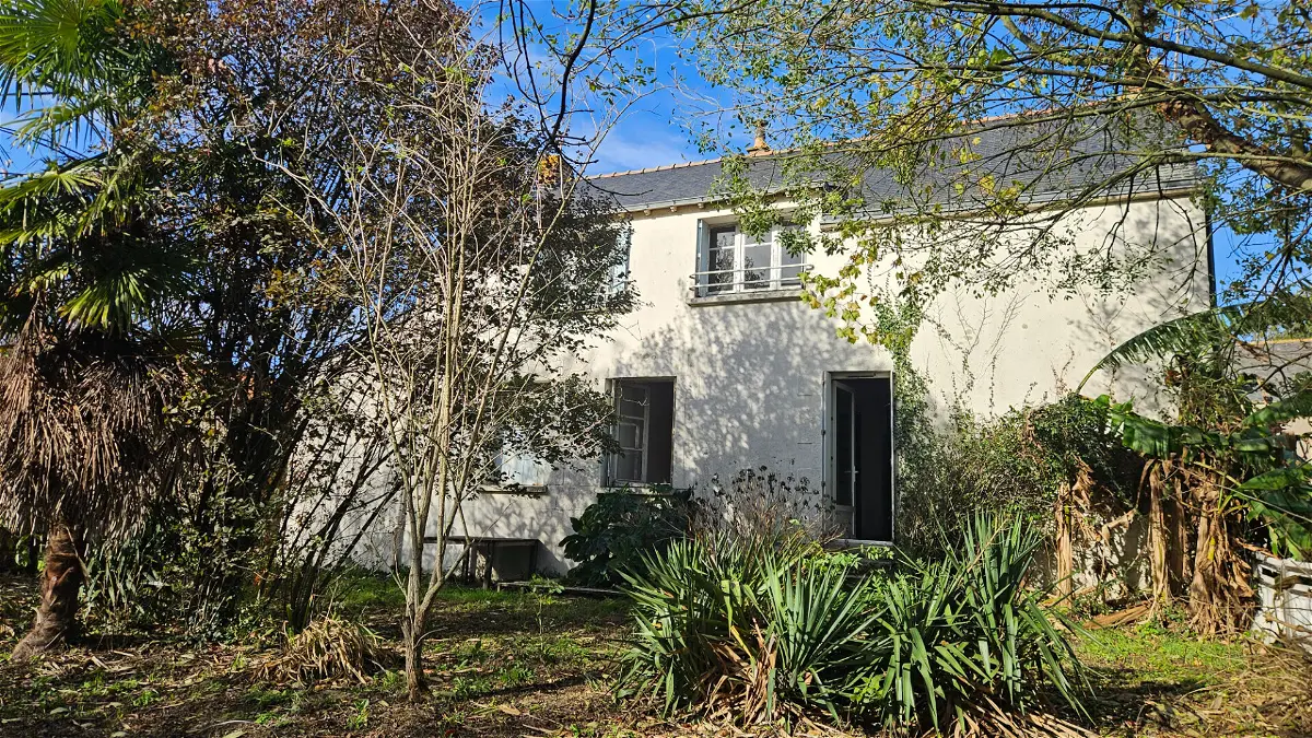 Maison 5 pièces 130 m² · à Saint-Étienne-de-Montluc · 130 m² · 181 900 €