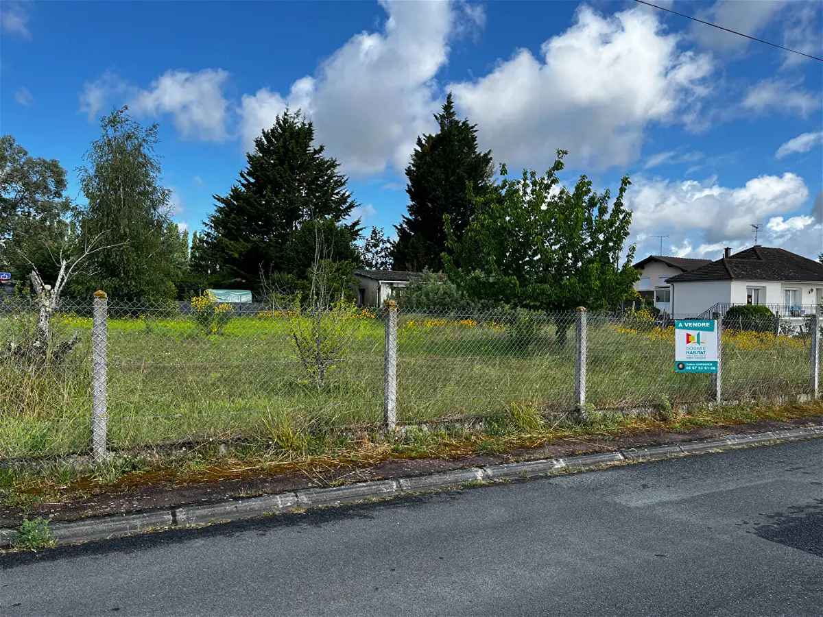 Achat terrainà LENCLOITRE