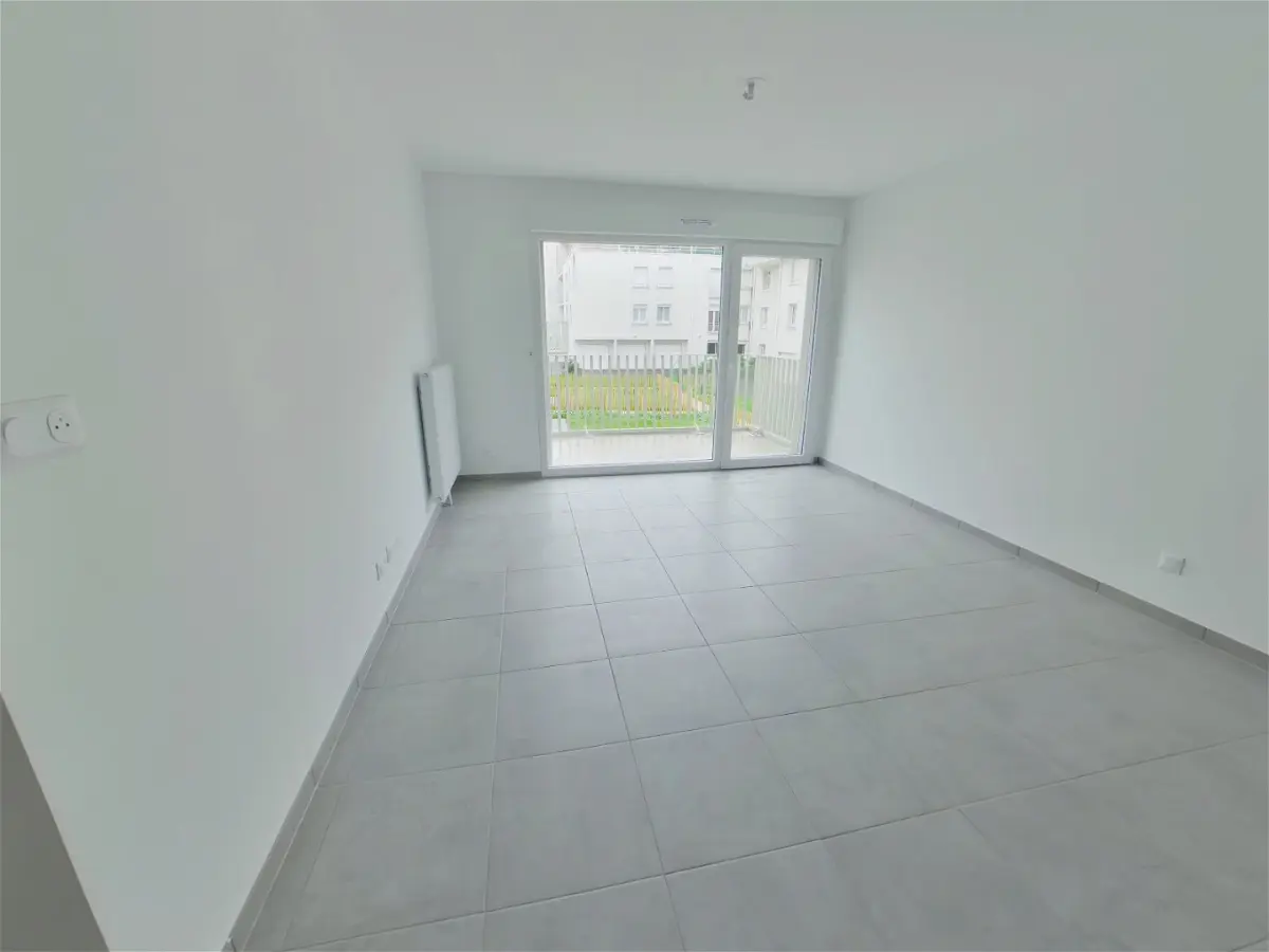 Appartement 3 pièces 58 m² · à Montlouis-sur-Loire · 58,3 m² · 817 €/mois