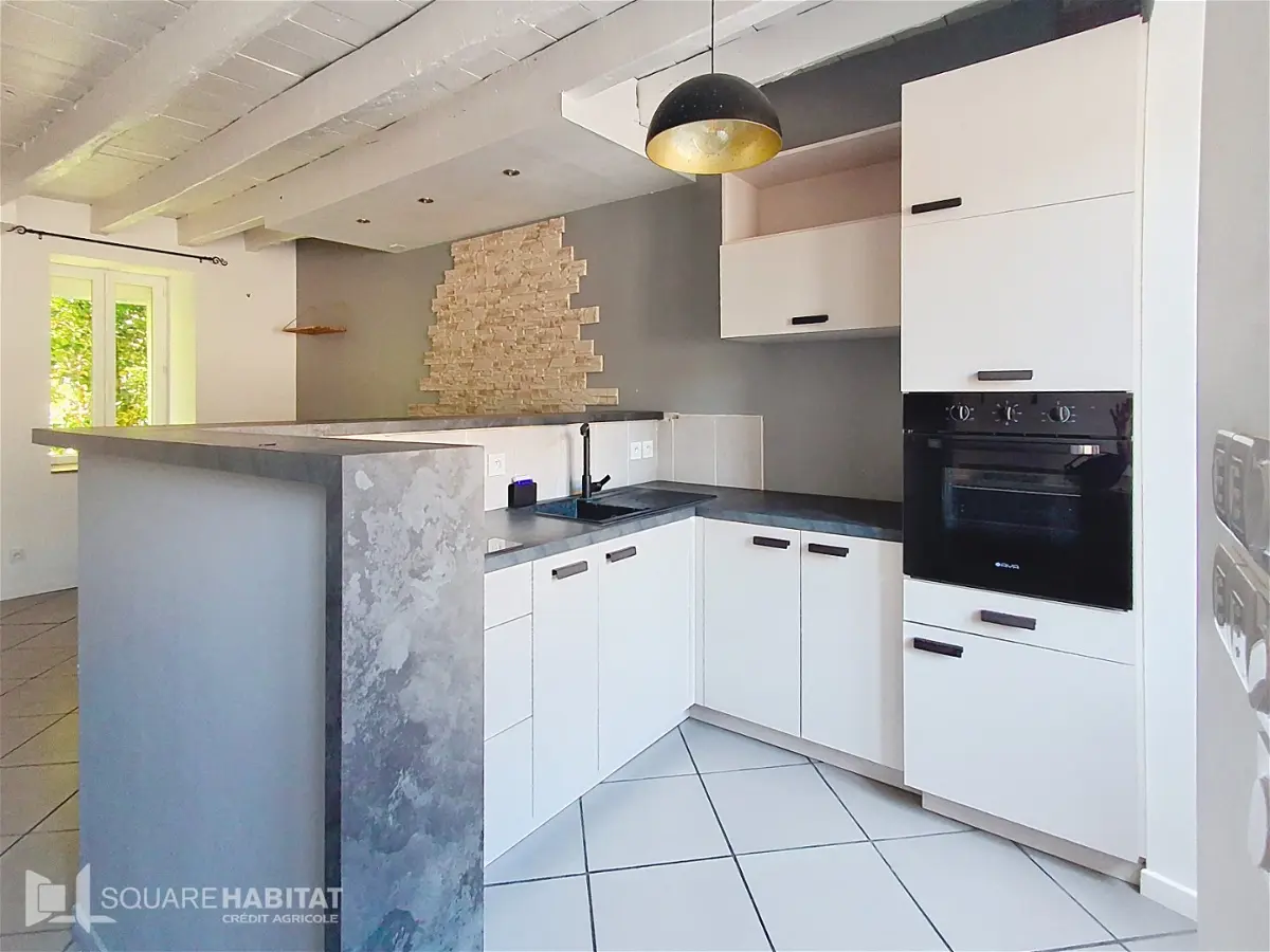 maisonà SAINT GERMAIN EN COGLES