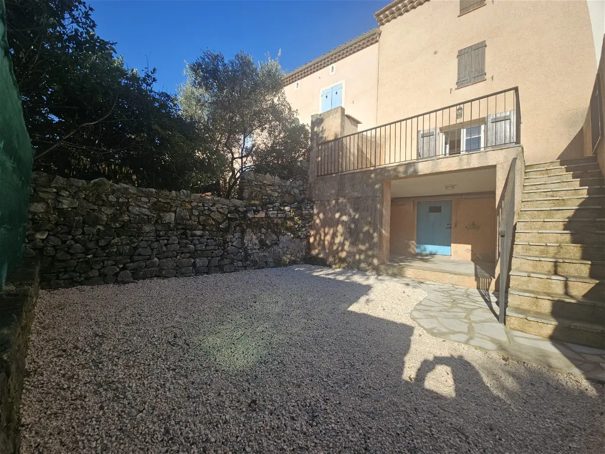 maisonà LA ROQUETTE SUR SIANE