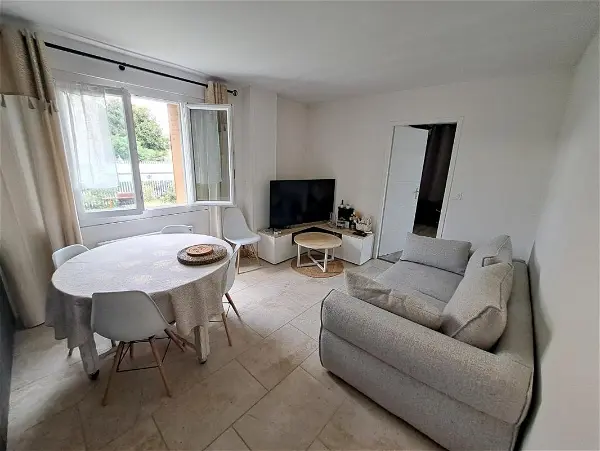 Appartement à louer - Feyzin, 2 pièces