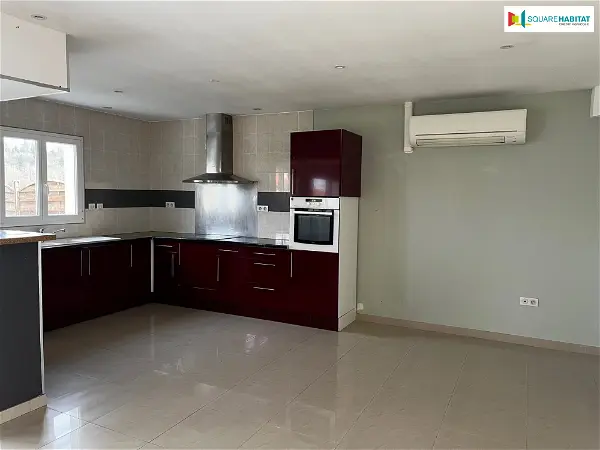 Location maison 5 pièces - 143m² à Orleix (65800)