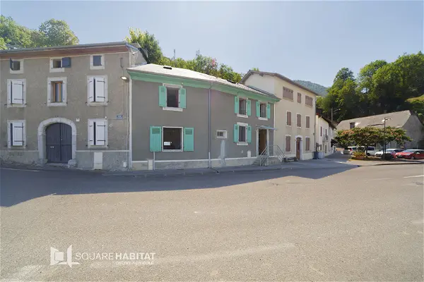 Maison à vendre - LOUVIE JUZON, 5 pièces