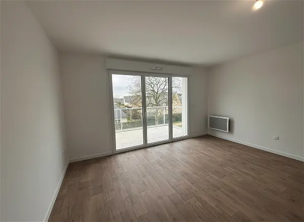 Appartement à louer - L HUISSERIE, 2 pièces