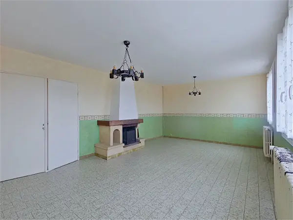 Maison à vendre - LIGUEIL, 5 pièces