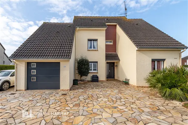 Achat maison 6 pièces - 138m² à Fontaine le dun (76740)