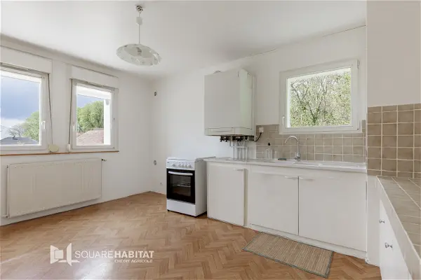 Appartement à vendre - BEAUCOURT, 5 pièces