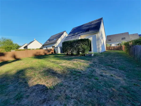Maison à louer - MONTS, 4 pièces