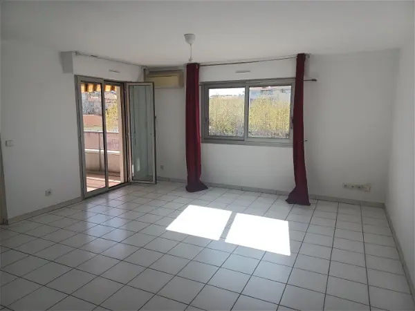Location appartement 3 pièces - 83m² à Saint raphael (83700)