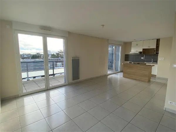 Location appartement 3 pièces - 73.75m² à Tours (37100)