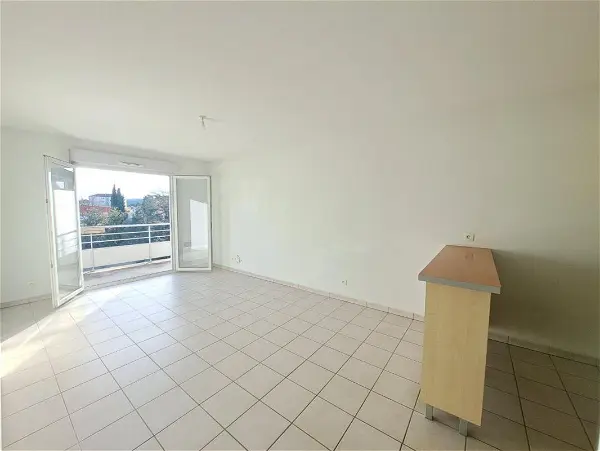 Appartement à louer - Vinay, 3 pièces