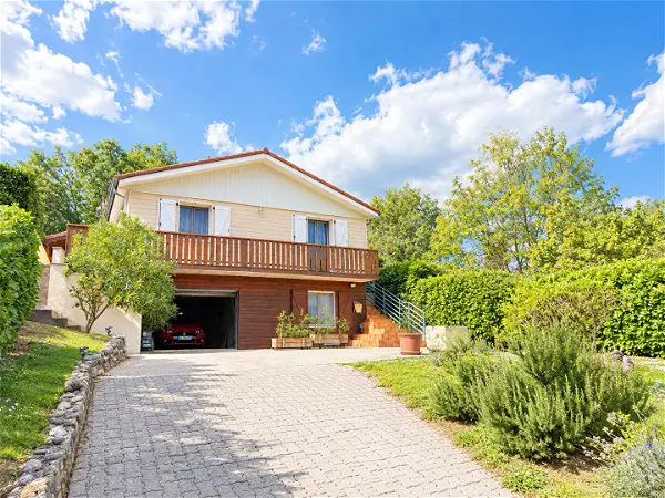 Achat maison 4 pièces - 92.23m² à Voiron (38500)