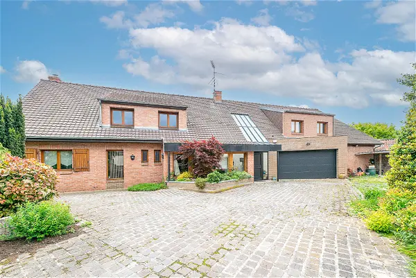 Achat maison 8 pièces - 243m² à Brillon (59178)