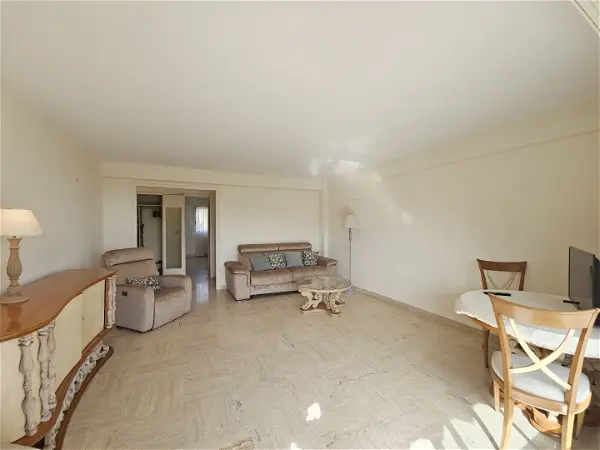 Appartement à louer - CANNES, 2 pièces