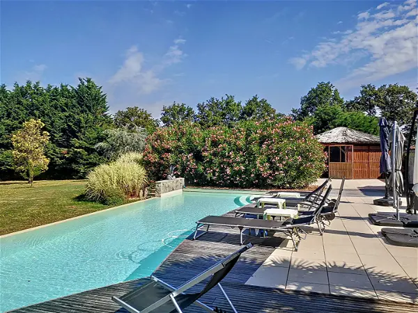 Maison à vendre - AIZENAY, 13 pièces