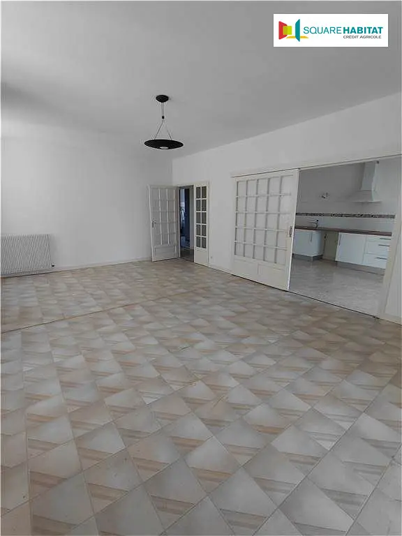 Location appartement 4 pièces - 117.81m² à Oloron sainte marie (64400)