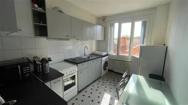 Appartement à louer - Lyon 7e Arrondissement, 5 pièces