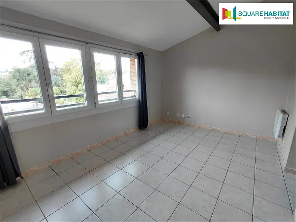 Location appartement 2 pièces - 45.6m² à Auch (32000)