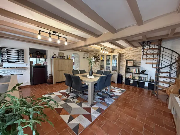 Achat maison 6 pièces - 163m² à Surgeres (17700)