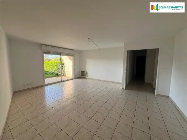 Location appartement 3 pièces - 65m² à Ibos (65420)