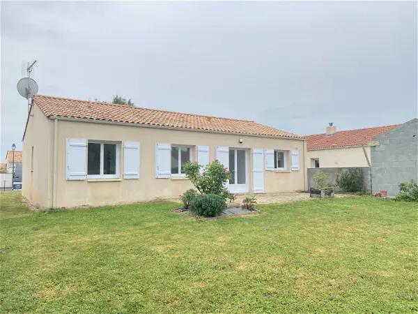 Maison à louer - MONTAIGU, 4 pièces