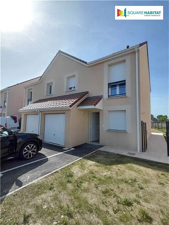 Location maison 5 pièces - 89.6m² à Lescar (64230)