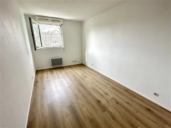 Appartement à louer - TALENCE, 2 pièces