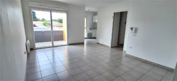 Appartement à louer - BOUGUENAIS, 3 pièces