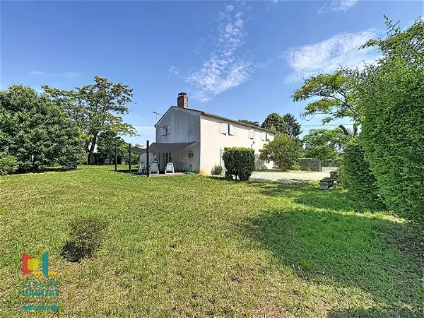 Maison à vendre - PUJOLS SUR CIRON, 9 pièces
