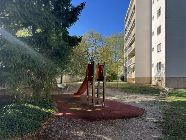 Appartement à louer - Lyon 8e Arrondissement, 4 pièces