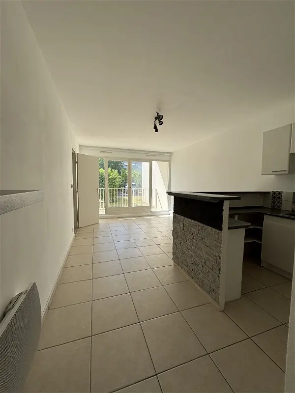 Location appartement 2 pièces - 40.5m² à Saint cyr sur loire (37540)
