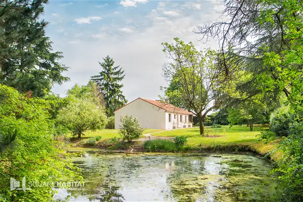 Maison à vendre - SAINT JULIEN DE CONCELLES, 5 pièces