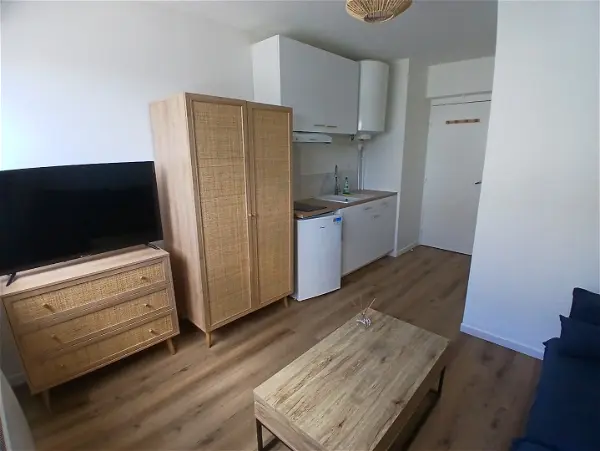 Location appartement 1 pièce - 16.01m² à Saint-nazaire (44600)