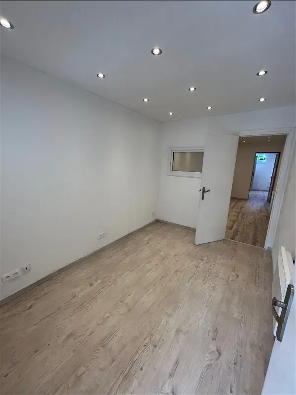 Local commercial à louer - SIN LE NOBLE, 1 pièce