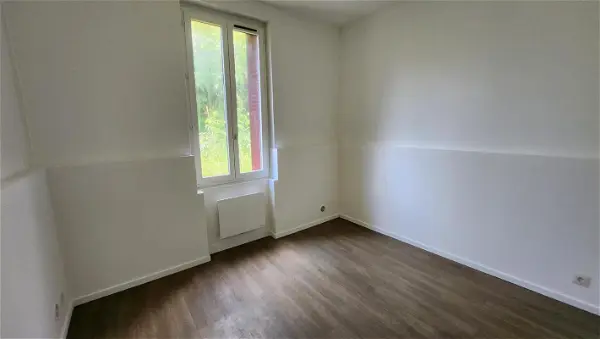 Appartement à louer - Vénissieux, 1 pièce