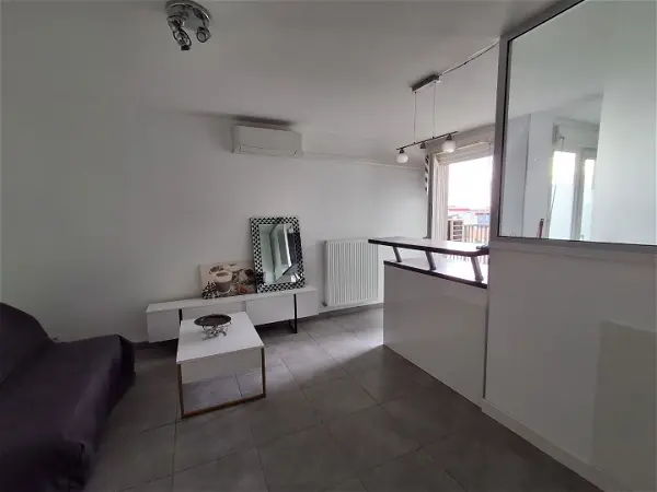 Appartement à louer - Villeurbanne, 3 pièces
