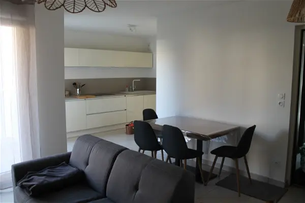 Appartement à louer - Villeurbanne, 3 pièces