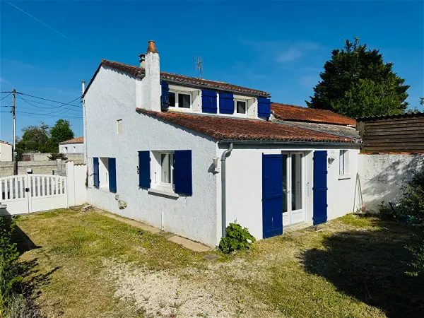 Maison à vendre - SAINT ROMAIN DE BENET, 3 pièces