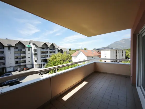 Location appartement 3 pièces - 69.2m² à Challes les eaux (73190)