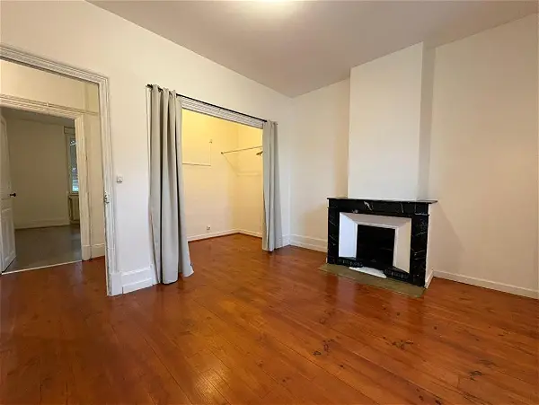 Appartement à louer - Romans-sur-Isère, 3 pièces