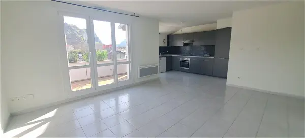 Appartement à louer - Claix, 3 pièces