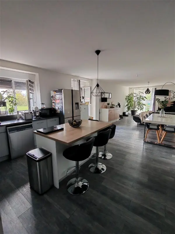 Location appartement 3 pièces - 94.36m² à Burgille (25170)