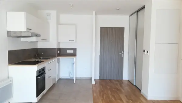 Appartement à louer - MONT SAINT AIGNAN, 2 pièces