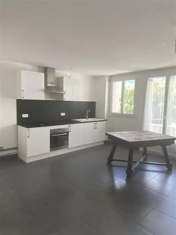 Appartement à louer - Grenoble, 5 pièces