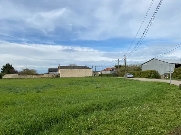 Terrain à vendre - AMBERRE - 845 m²