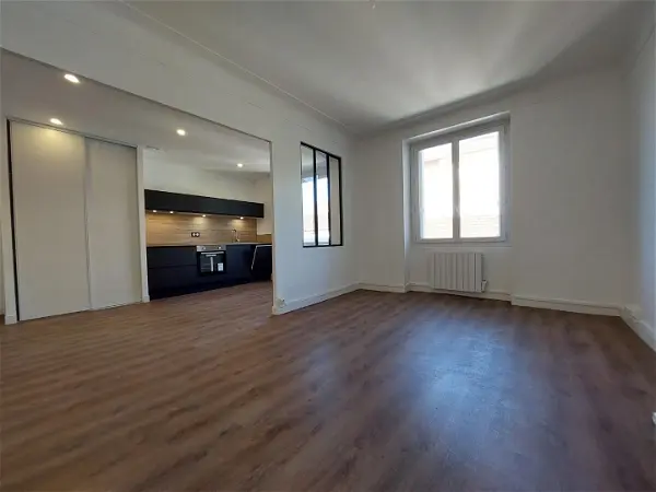 Appartement à louer - Ambérieu-en-Bugey, 3 pièces