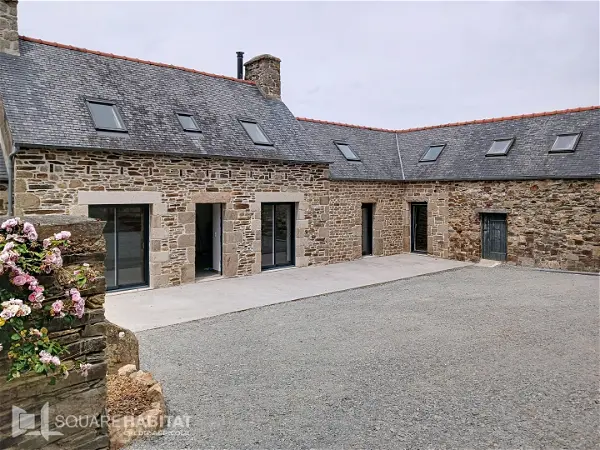 Maison à louer - LOGUIVY LES LANNION, 6 pièces